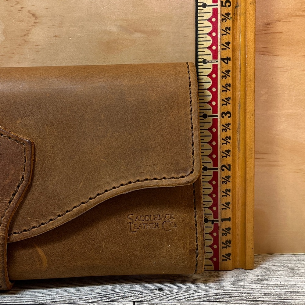 EUC Saddleback Leather Co Trifold Rustic Brown Tobacco Leather Wallet - Picture 17 of 17